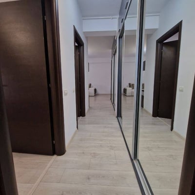 Аренда уютной 2-комнатной квартиры 62 м² в районе Tomis Plus, Констанца, Румыния